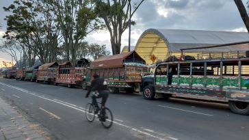 Les gens du sud-ouest du pays ont voyagé avec ces bus