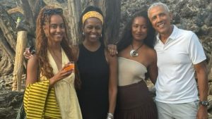 Tandis que Trump gouverne: l'anniversaire de la célébration d'Obama