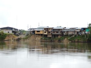 Au moins 66 morts dans le crash d'un avion militaire en Colombie