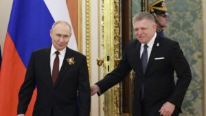 Le « Jour de la Victoire » : le Premier ministre slovaque Fico n’est pas autorisé à se rendre à Moscou via les pays baltes