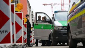 Violations du salaire minimum : opération douanière à grande échelle contre le travail non déclaré dans le Bahnhofsviertel de Munich