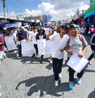 Le 1er mai à Quetzaltenango, au Guatemala, de nombreux enfants et jeunes travailleurs ont participé pour revendiquer leurs droits.