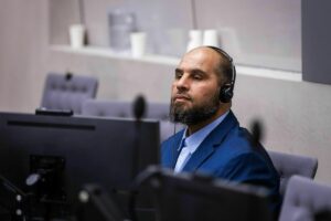 Cour pénale internationale : un commandant libyen devant la CPI pour torture de migrants