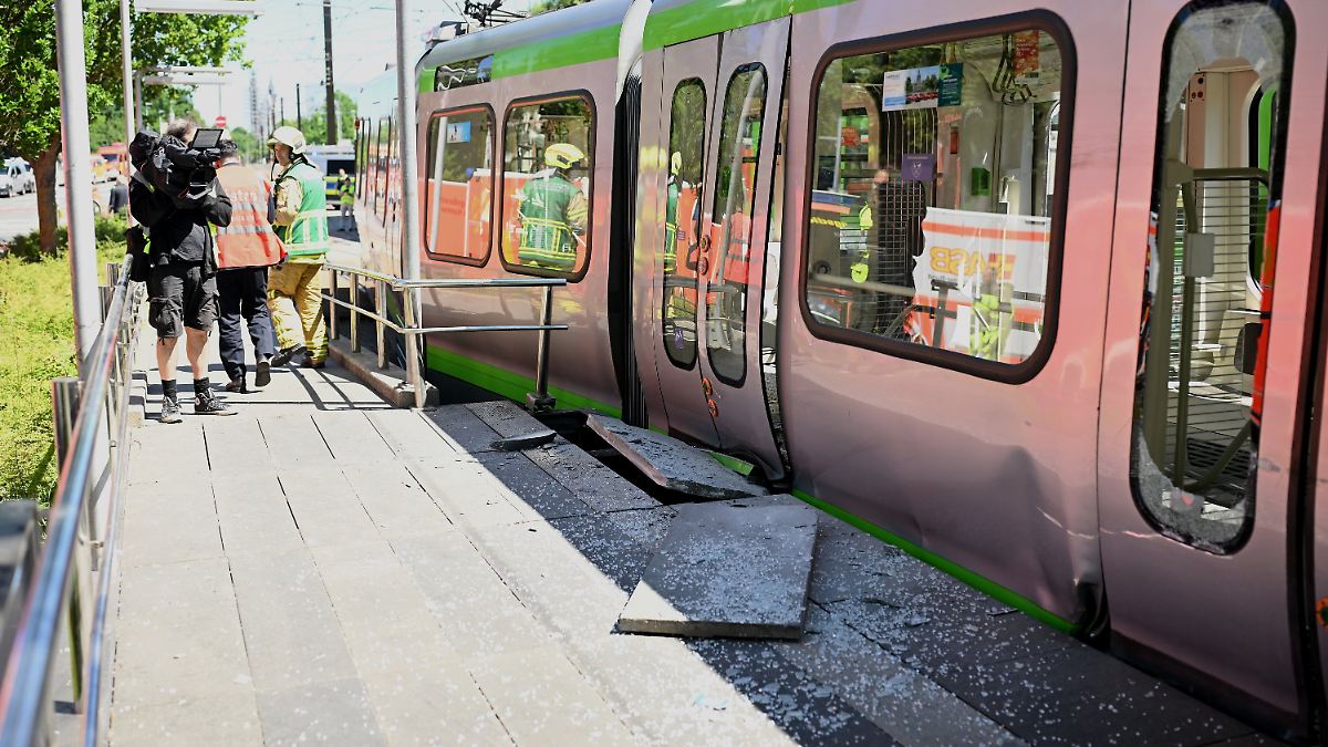 Hanovre : Douze blessés dans une collision avec un tramway