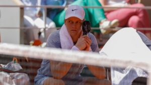 Incroyable drame de Sinner : « Le plus gros choc de l’année sportive » peut anéantir à jamais les démons de Zverev