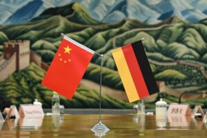Katherina Reiche en visite en Chine : le commerce équitable est sans espoir