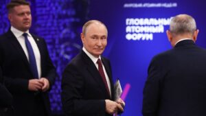 Les entreprises signalent une faible demande : le déclin de l'industrie russe se poursuit pour le onzième mois consécutif