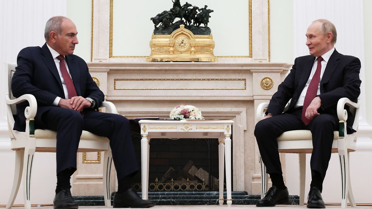 Nouvelles critiques à l'égard du rapprochement de l'UE : la Russie rappelle l'ambassadeur d'Arménie