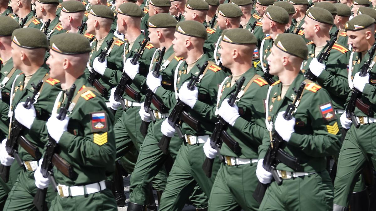 Pas d’attaque rapide contre l’OTAN ? : « Mythes » : un expert russe met en garde contre la surestimation du Kremlin