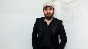 Procès contre le reportage : Christian Ulmen subit une défaite devant le tribunal dans l'affaire Collien Fernandes