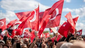 Raid à Izmir : un autre maire d’opposition turc arrêté