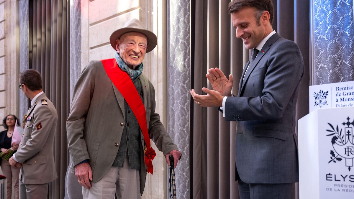 "Incarnation de l'humanisme" : le penseur français Edgar Morin est mort