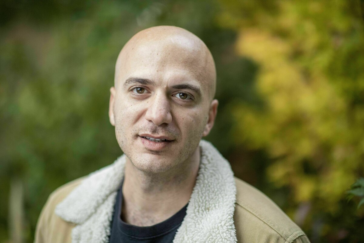 Le militant syrien Hassan Akkad : « Donnez-nous l’argent que vous nous devez »