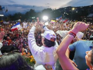 Le président colombien Petro dit au revoir à son mandat à Cali