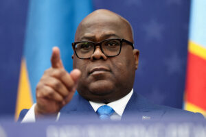 Le président congolais Tshisekedi s'offre un troisième mandat