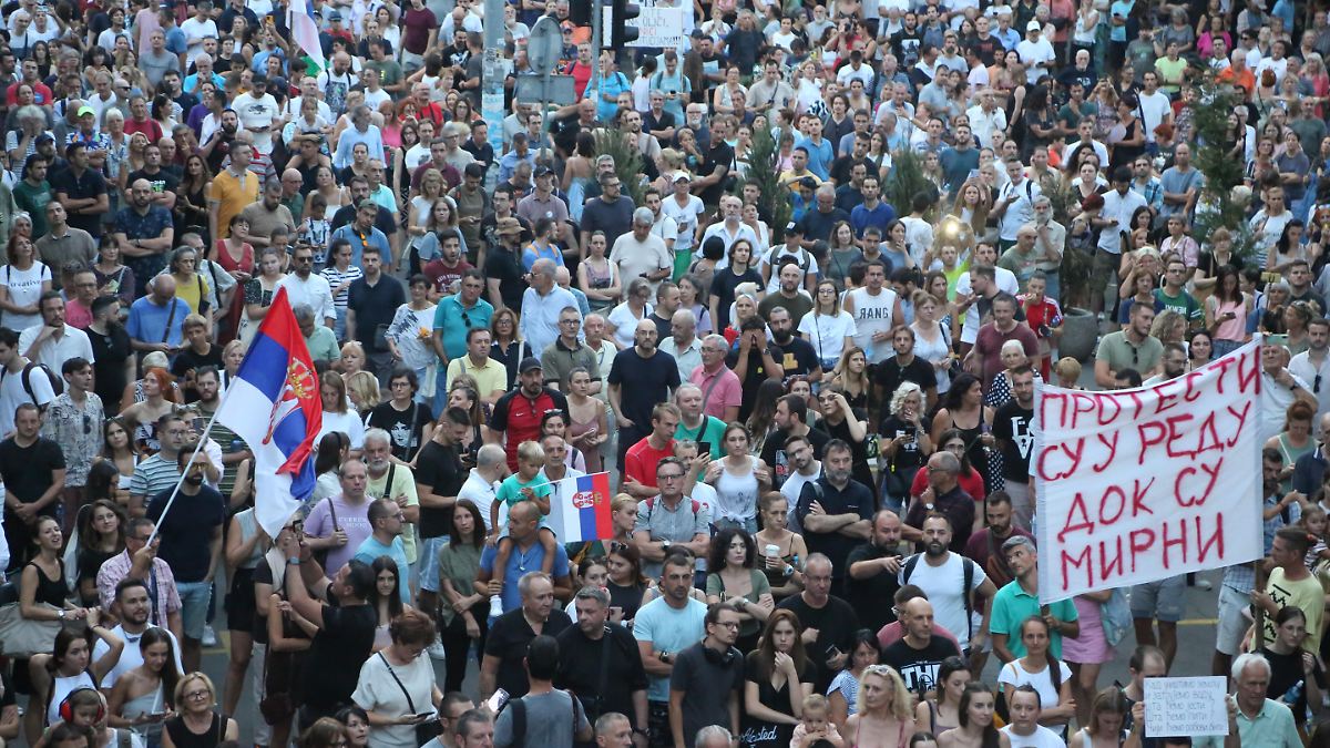 L'entreprise veut gagner du lithium : des millions d'Allemands sont censés contenir les manifestations anti-promotion en Serbie