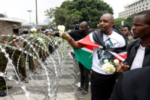 Manifestations de jeunes au Kenya : la police boucle le centre de Nairobi