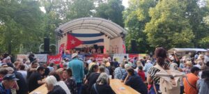 Le festival de solidarité avec Cuba à Berlin attire des milliers de personnes