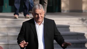Apparition en Roumanie : Orban appelle à la « résistance » contre le « régime arbitraire ».