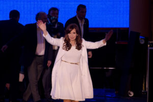 Argentine : poursuites judiciaires contre Kirchner