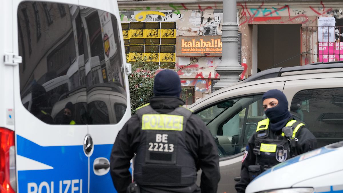 Attaque contre un parc technologique : les suspects d'une panne de courant à Berlin se défendent contre un raid