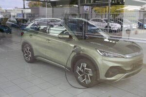 Concurrence chinoise : les droits de douane de l’UE sur les voitures électriques provoquent l’effondrement des importations