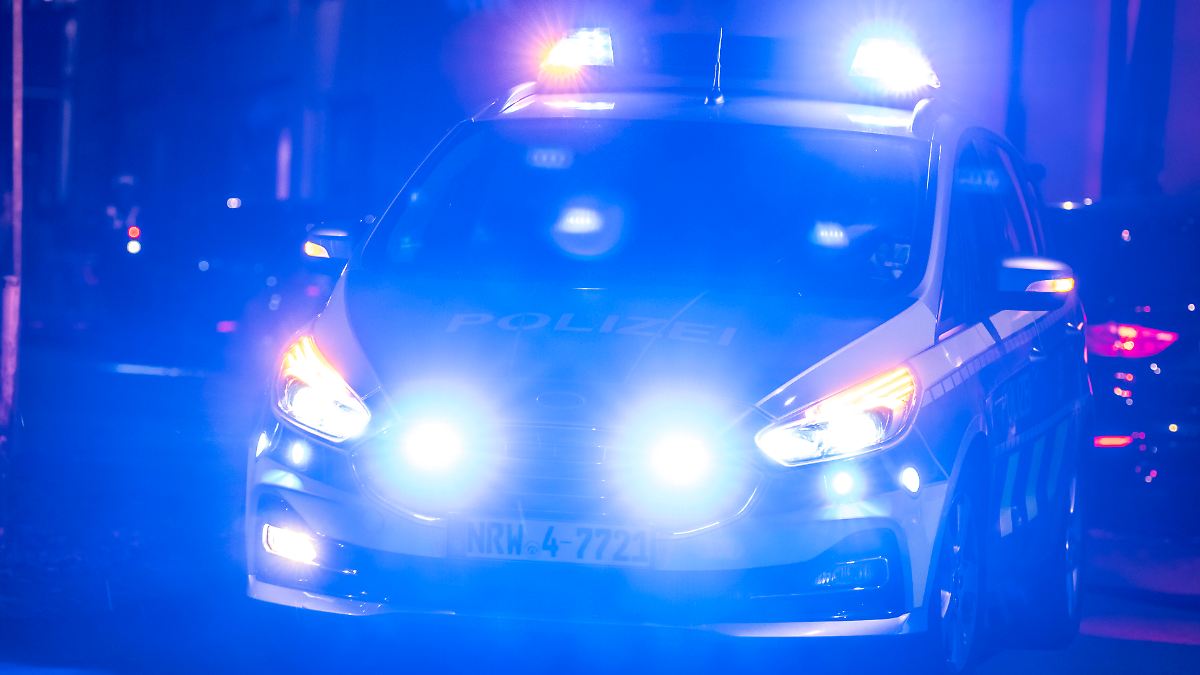 Fille menacée avec du gaz poivré : une femme de 42 ans décède des suites d'une balle tirée par la police à Remscheid