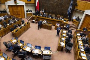 La méga-réforme du président Kast au Chili est adoptée par le Sénat