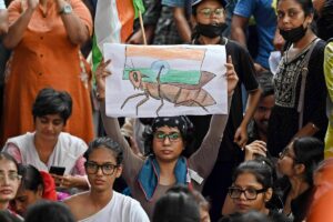 Mouvement contre les cafards en Inde : contre l’arrogance du pouvoir