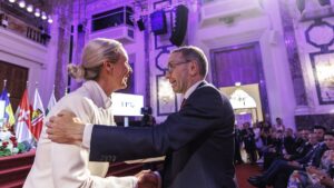 Populistes de droite au niveau de l'État : pourquoi la comparaison entre le FPÖ et l'AfD est trompeuse