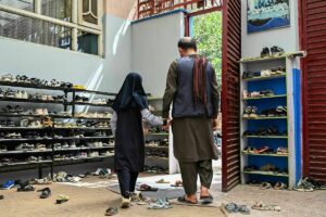 5 ans des talibans en Afghanistan : ils tirent dans leurs pieds