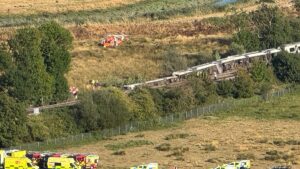 Accident dans le Sussex : un train de voyageurs déraille en Angleterre – probablement aucun mort