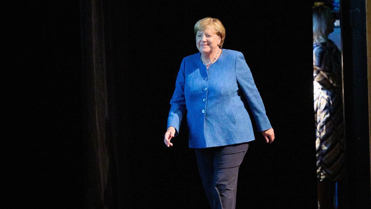 Appel de l'ancienne chancelière : Merkel : Nous devons nous battre pour cette démocratie