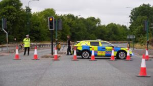 Arrestations effectuées après un accident mortel d'un conducteur à contresens en Angleterre