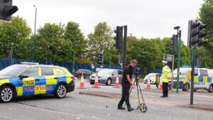 Collision avec une voiture de police : sept morts alors qu'il poursuivait un conducteur à contresens en Angleterre