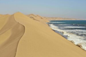 La Namibie autorise l’exploitation minière en mer : voie libre pour le phosphore de l’Atlantique