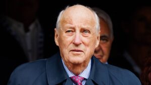 Le roi Harald V de Norvège hospitalisé