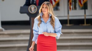 « Me voici » : Melania Trump répond aux spéculations sur son absence