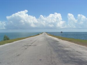Plus de 200 jours de blocus énergétique : aide à Cuba