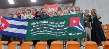 La délégation du SDAJ à La Havane au congrès "100 Fidel - héritage et avenir"