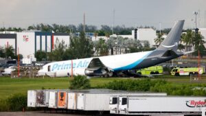 A l'aéroport de Miami : cinq morts dans un accident d'avion cargo Amazon