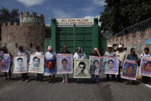 Anniversaire de l'affaire Ayotzinapa : le gouvernement mexicain reporte le rapport