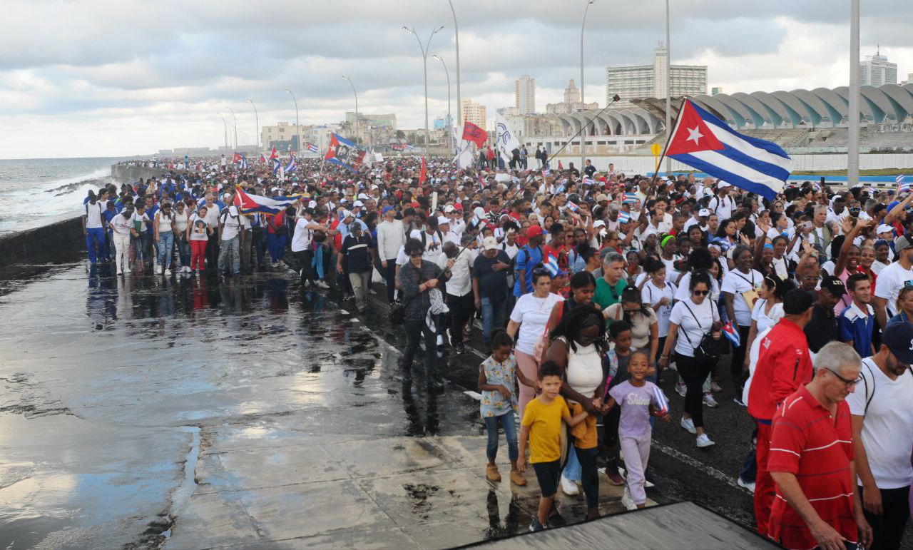 Cuba présente le rapport actuel sur les dégâts causés par le blocus américain