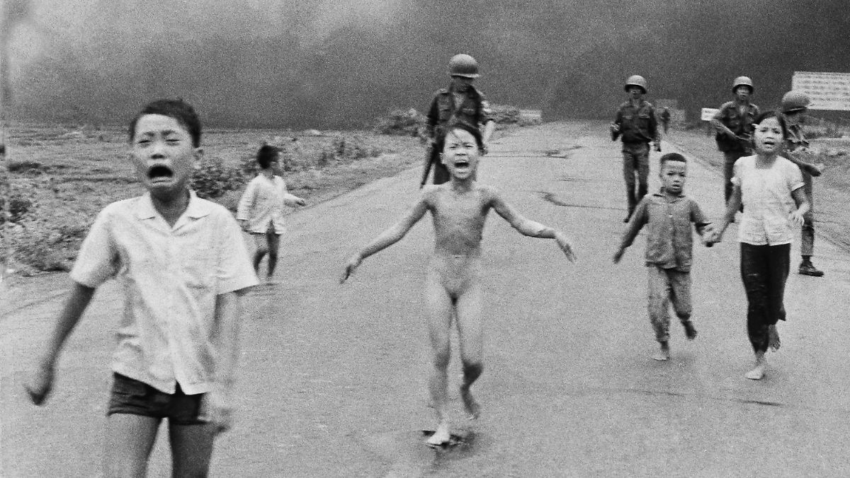 De Niépce à "Napalm Girl" : 200 ans de photographie : des images qui ne lâchent plus