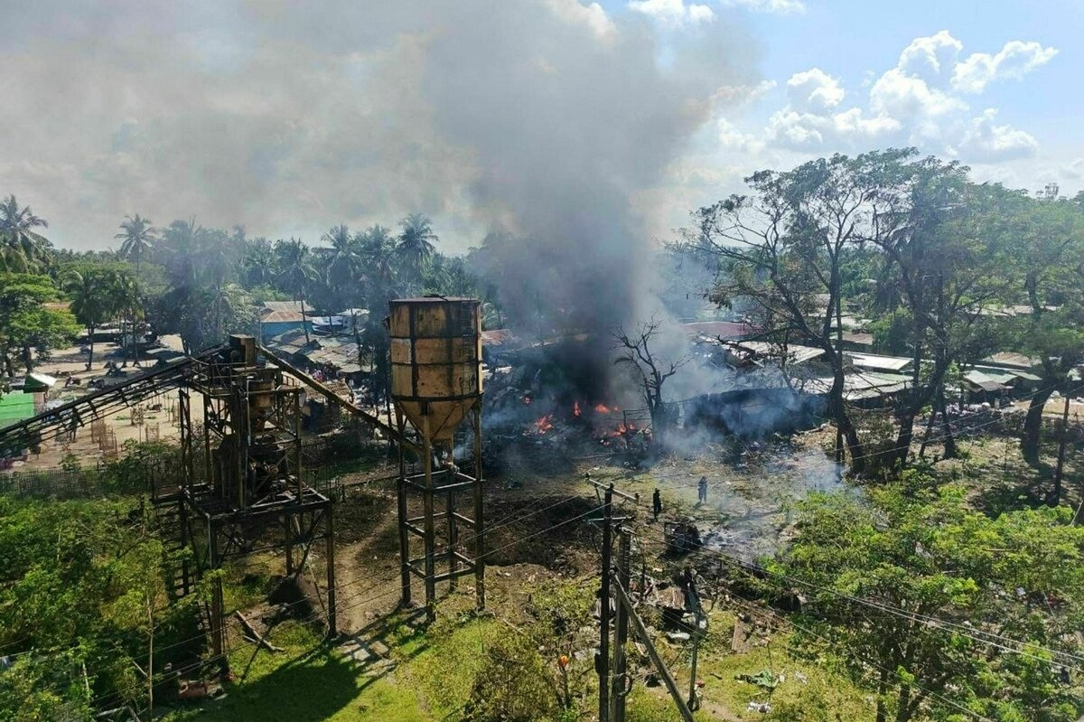 Guerre civile au Myanmar : une frappe aérienne sur un marché fait une cinquantaine de morts