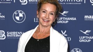 « Il faut s'en sortir » : Gabrielle Carteris honorée à Berlin