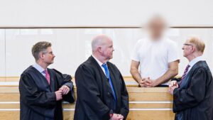 Médicaments pour une mort paisible : le tribunal acquitte un médecin accusé de meurtre