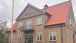Pendant la rénovation au Danemark : un couple découvre des cachettes secrètes de la Guerre mondiale dans leur maison