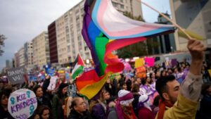 « Une politique de la peur » : perquisitions et arrestations dans des associations LGBTQ en Turquie