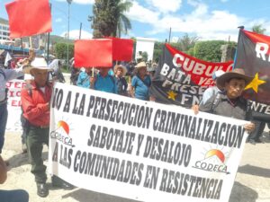 Manifestations le jour de la résistance indigène au Guatemala